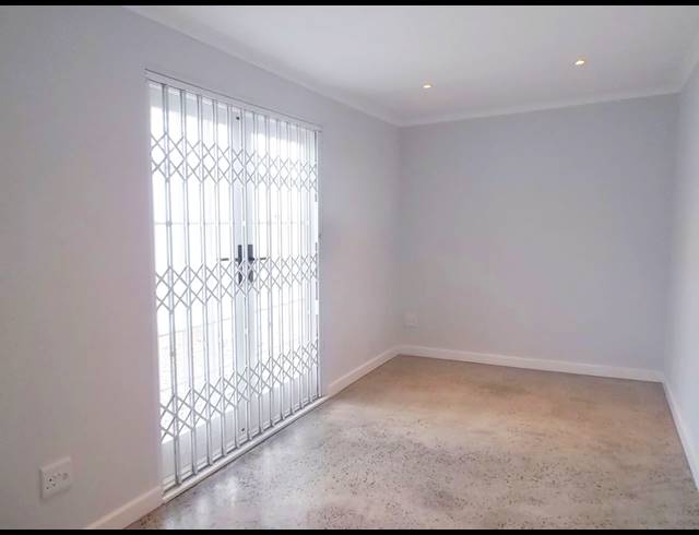 2 bed property to rent in OBSERVATORY